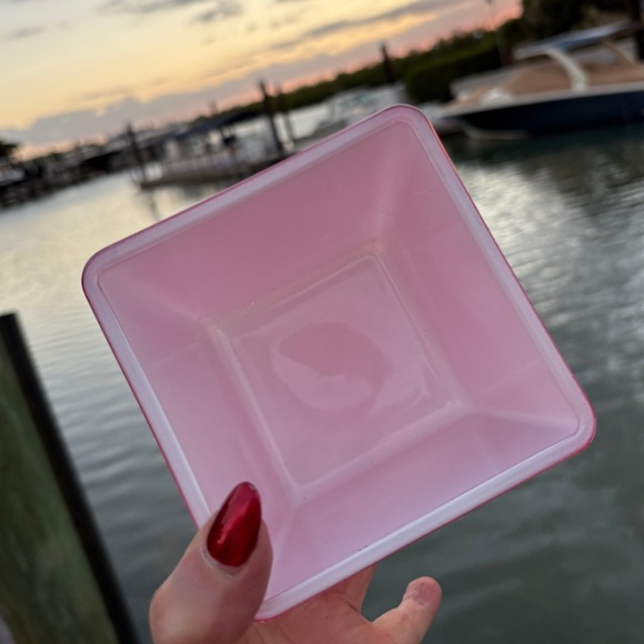 Vintage Pink Milk Glass Vase Square Retro Groovy Flower Decor Accessory Trendy - Picture 14 of 17